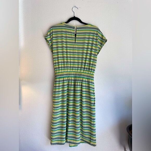 Striped green dress with drawstring waist - Picture 2 of 9
